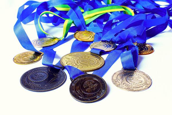 rzetelna produkcja medali sportowych